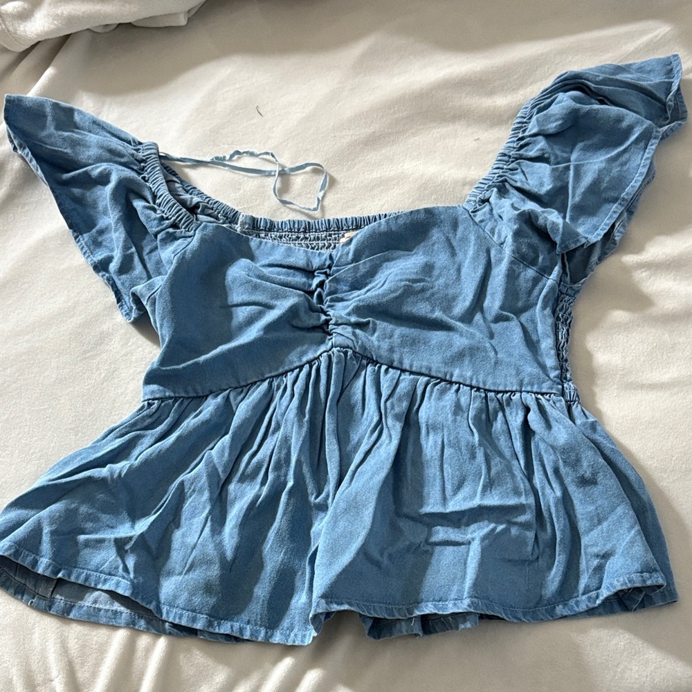 Chic Blue Ruffled Women's Blouse